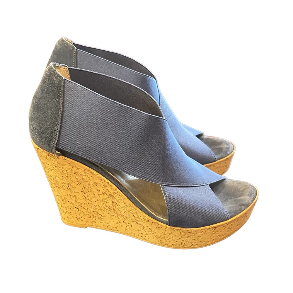 Brown’s Wedge Heels